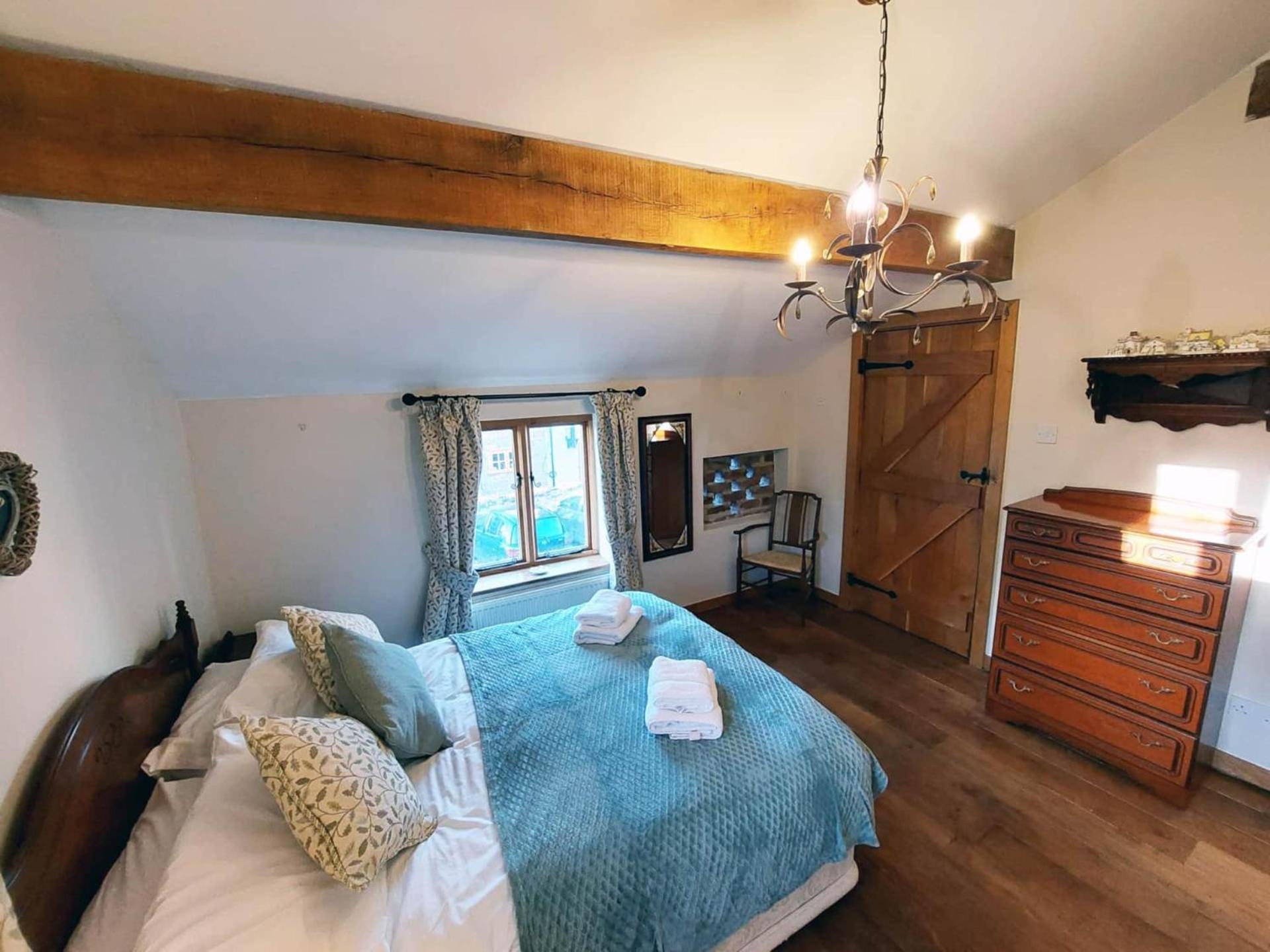 The Old Mill Barn With Hot Tub And Private Use Of Heated Pool Villa Wirral Exterior photo